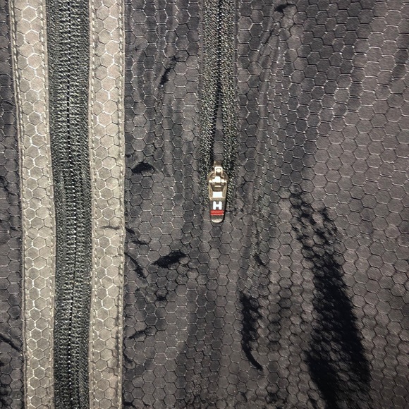 Tommy Hilfiger Vest - Picture 2 of 4